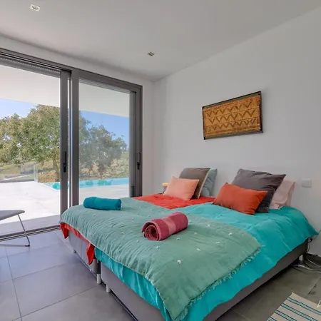 Βίλα Elegant With Infinity Pool & Hot Tub *