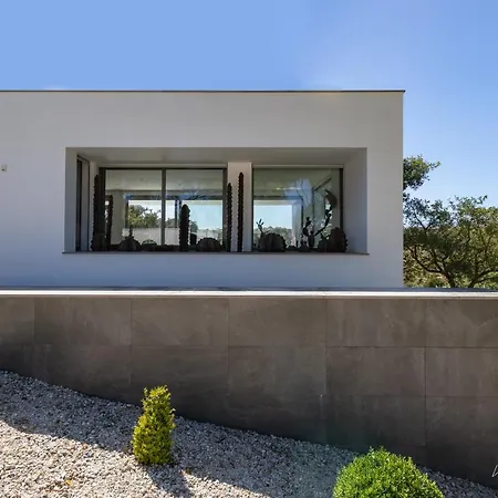 Elegant With Infinity Pool & Hot Tub *