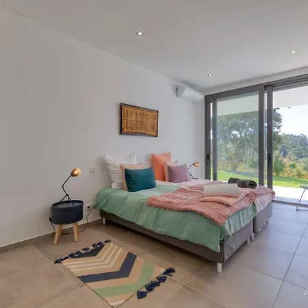 Elegant With Infinity Pool & Hot Tub Βίλα *